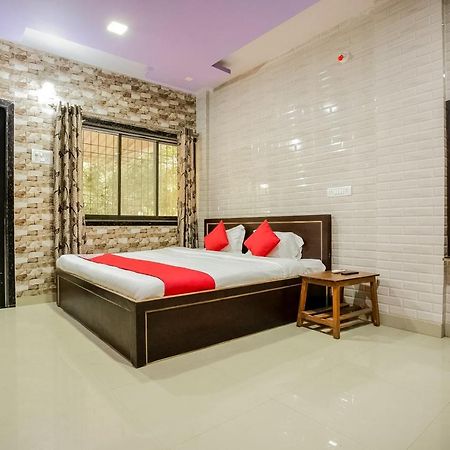 Oyo 63030 Mhatre Farm & Resort Chinchani Exterior photo